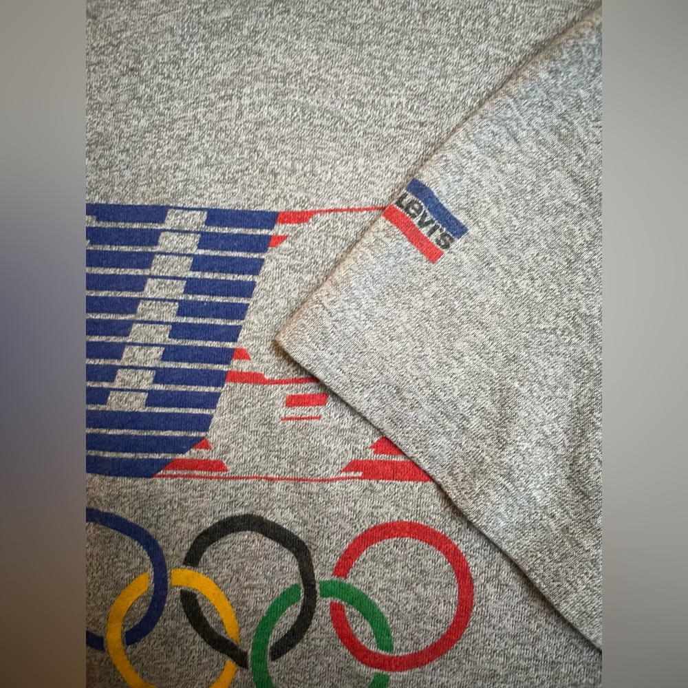 Vintage 1980 Levi’s Olympics cropped Tee - Large - Picture 3 of 7